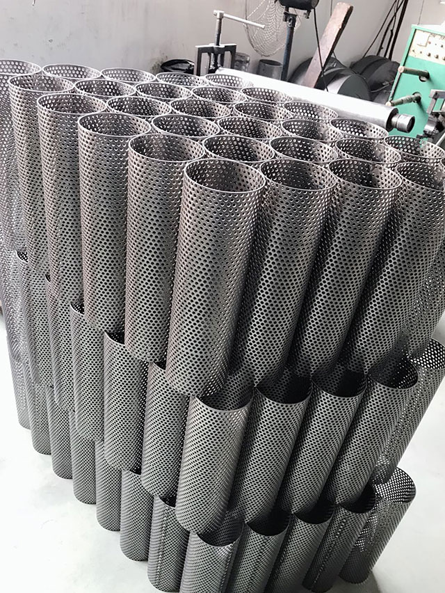 直縫沖(chòng)孔焊管(guan)廠家直(zhí)銷