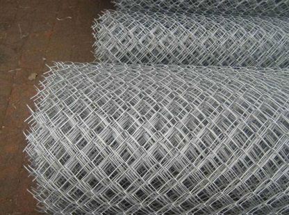 爲(wei)什麽沖(chong)孔網沖(chong)壓後不(bu)平整