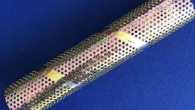 螺旋(xuán)沖孔焊管(guan)